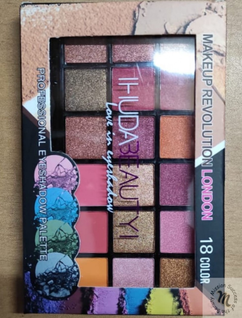 18 Different Color Shades Eyeshadow Palette