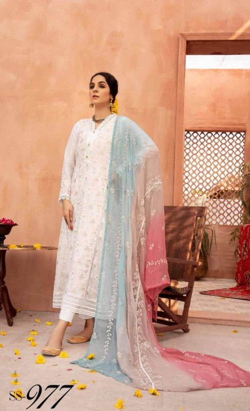 Three piece or Shalwar Kameez for women and ladies by Khoobsurat cotton fabric