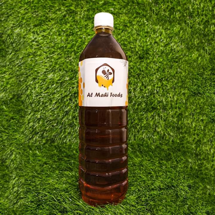 ঘানি ভাঙানো খাঁটি সরিষার তৈল।