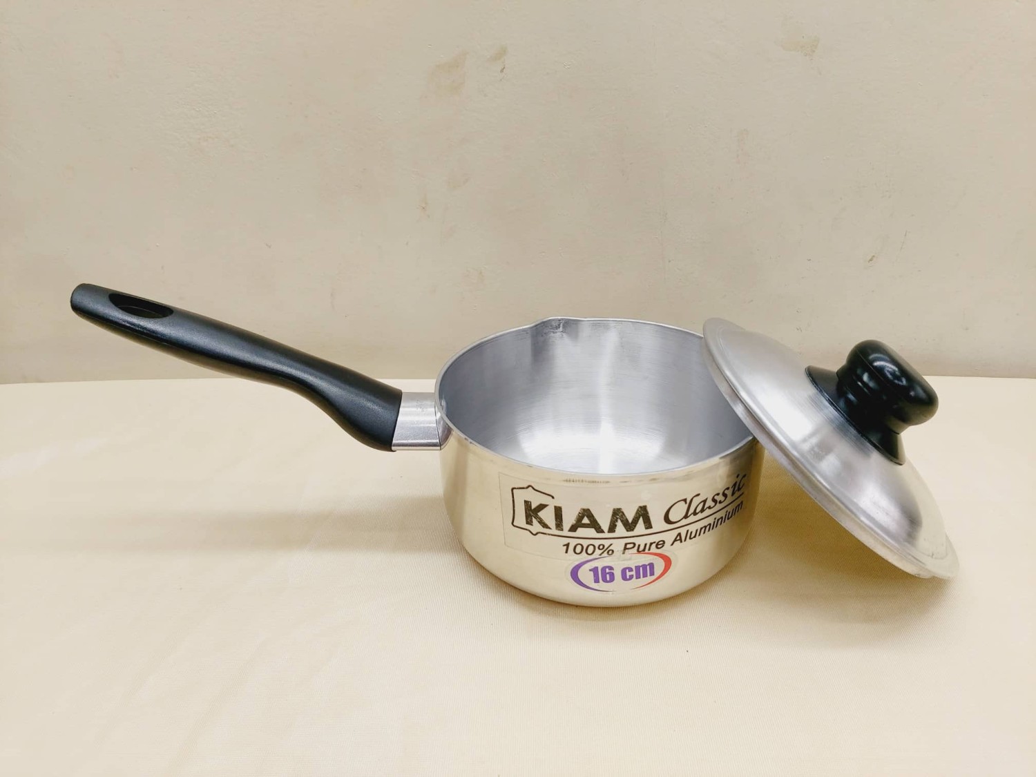 Kiam 16 cm Milk Pan with Lid Aluminium